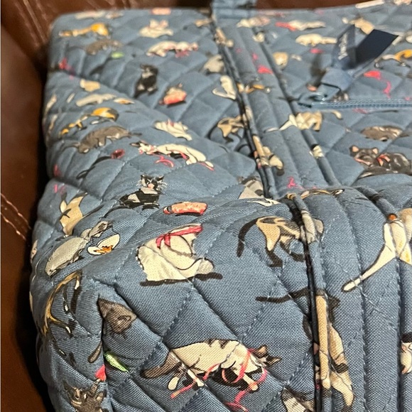 Vera Bradley Blue Cat’s Meow Pattern Tote NWOT - Picture 4 of 7
